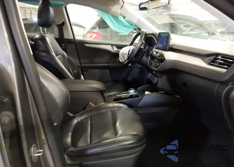 2022 Ford Escape Sel z USA, uszkodzony, nr VIN 1FMCU9H60NUA65781